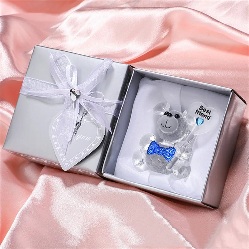 Crystal Bear met Kunstrozen - Exclusief Glazen Valentijnscadeau