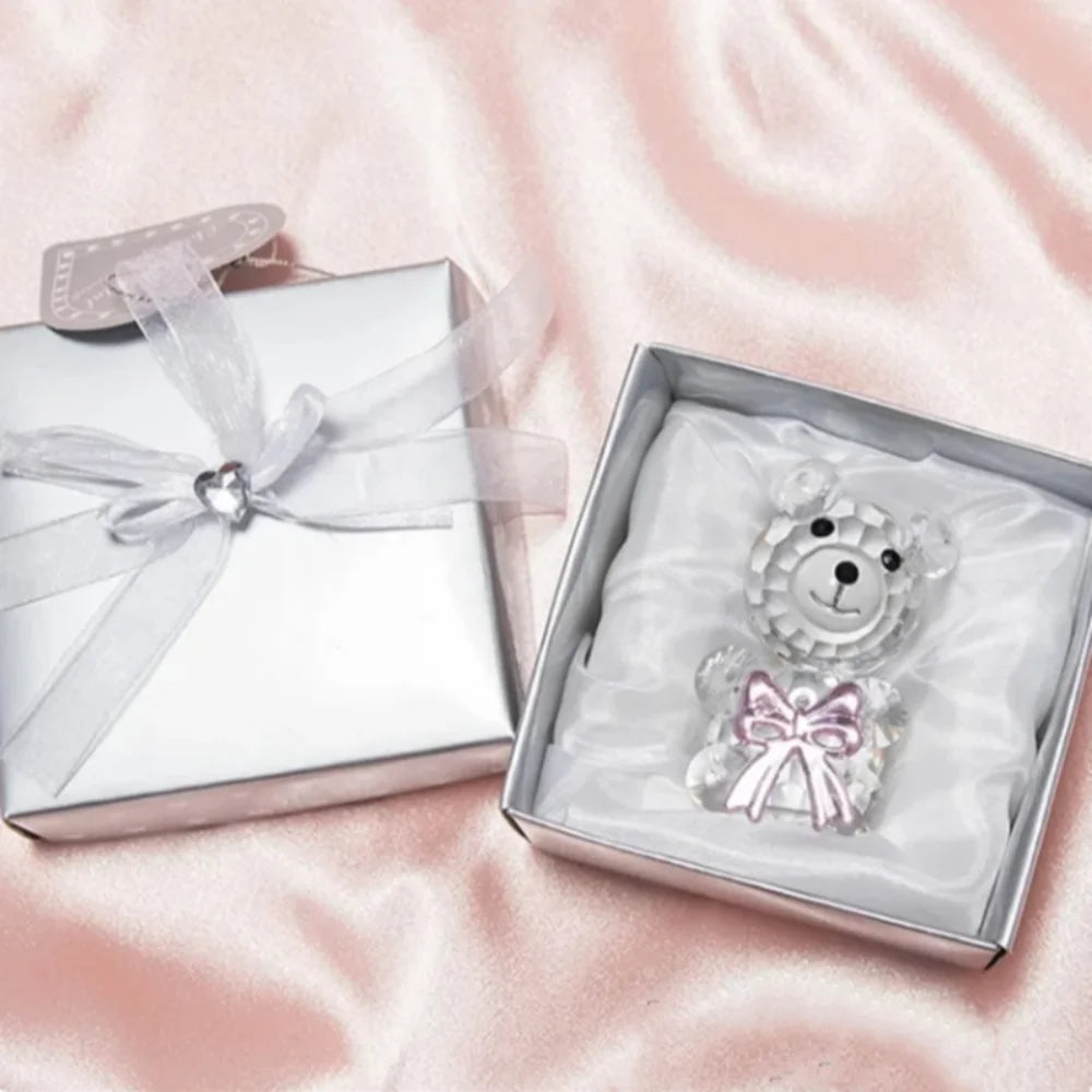 Crystal Bear met Kunstrozen - Exclusief Glazen Valentijnscadeau