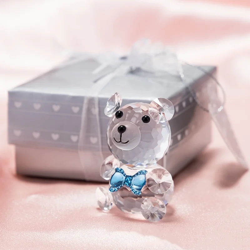 Crystal Bear met Kunstrozen - Exclusief Glazen Valentijnscadeau